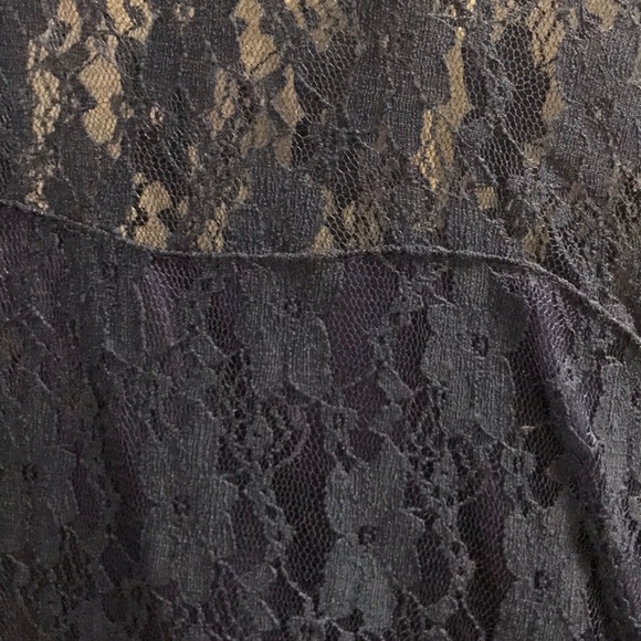 Women's dress. - Picture 2 of 2